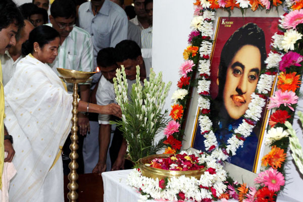 Paying tribute to Kishore Kumar
